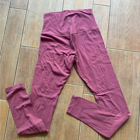 28" Align Lululemon leggings size 4 - Picture 4 of 5